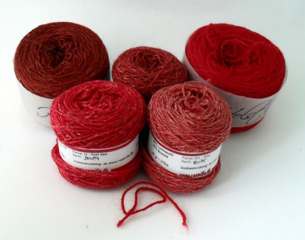 Plenty of red yarns. And none are just right